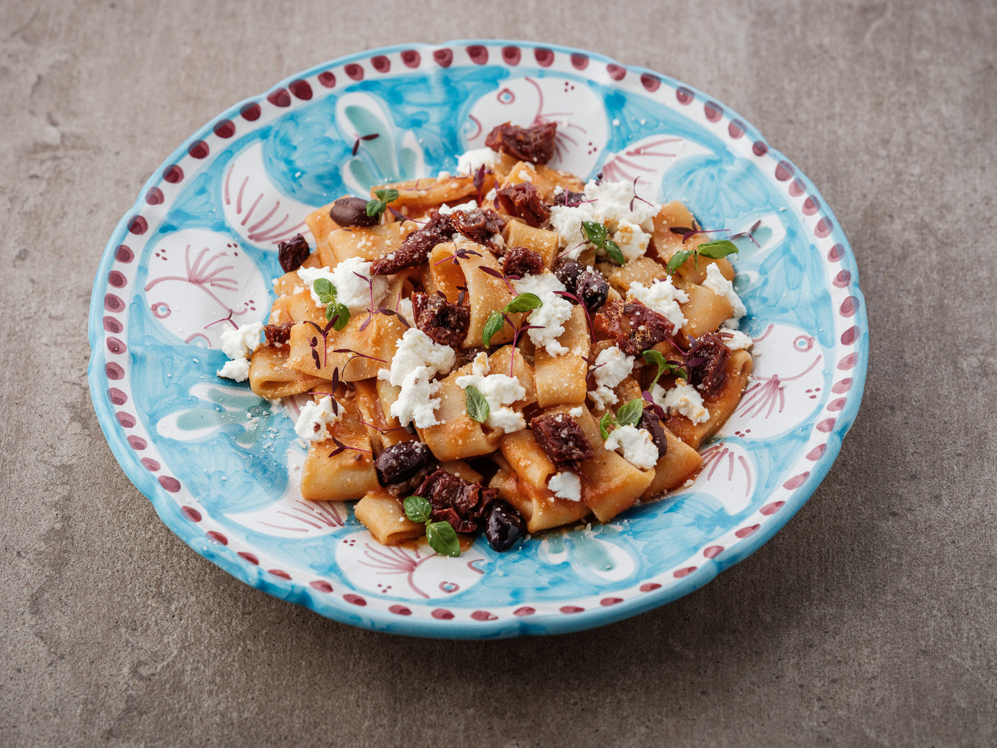 Calamarata feta/taggiasche olives/sundried tomatoes