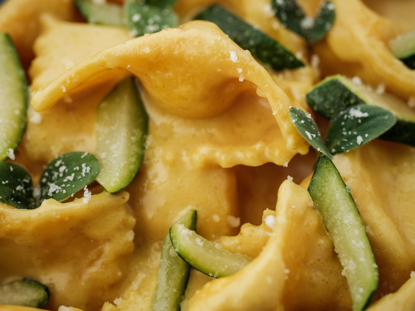 Agnolotti courgette/stracciatella/lemon sauce