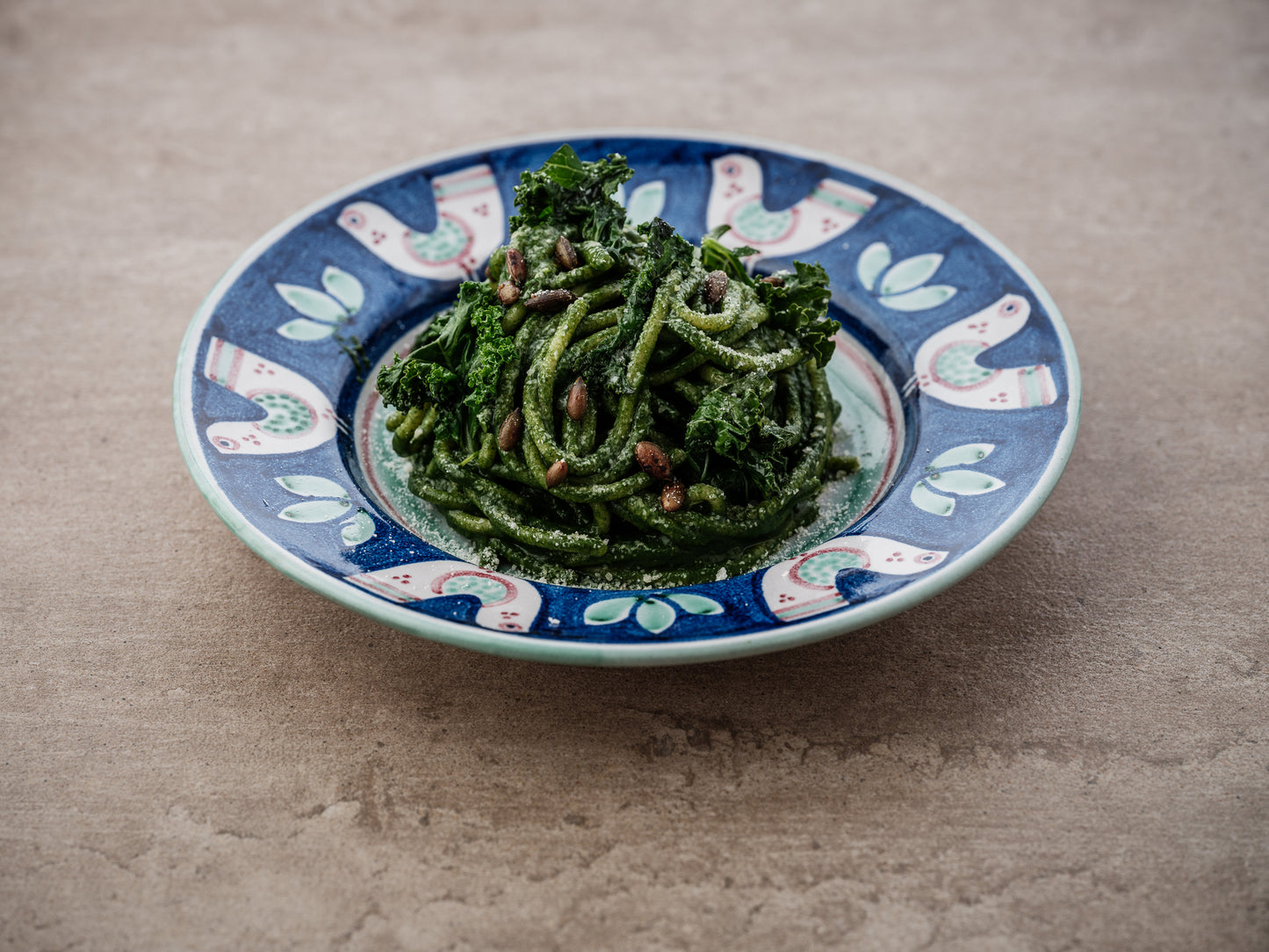 Spaghettone Kale/Pumpkin seeds crunch